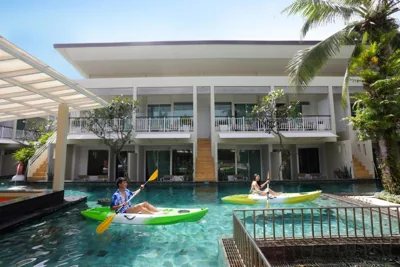 A2 Pool Resort, Phuket Town - scheduled shuttle to Phuket Old Town – Photos 7