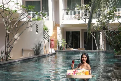A2 Pool Resort, Phuket Town - scheduled shuttle to Phuket Old Town – Photos 9
