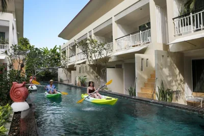 A2 Pool Resort, Phuket Town - scheduled shuttle to Phuket Old Town – Photos 14